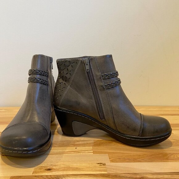 Ankle Boots In Gray With Braided Detail 7.5 Vegan leather wedges heeled Microban - Picture 8 of 16